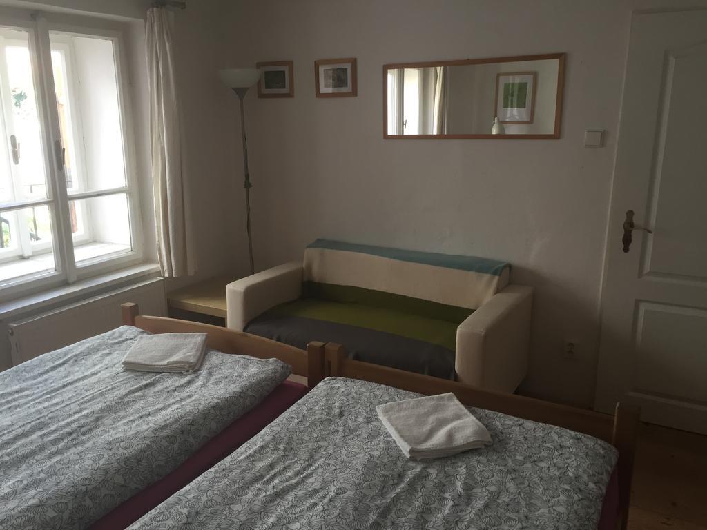 Apartments At The Golden Plough Prague Chambre photo