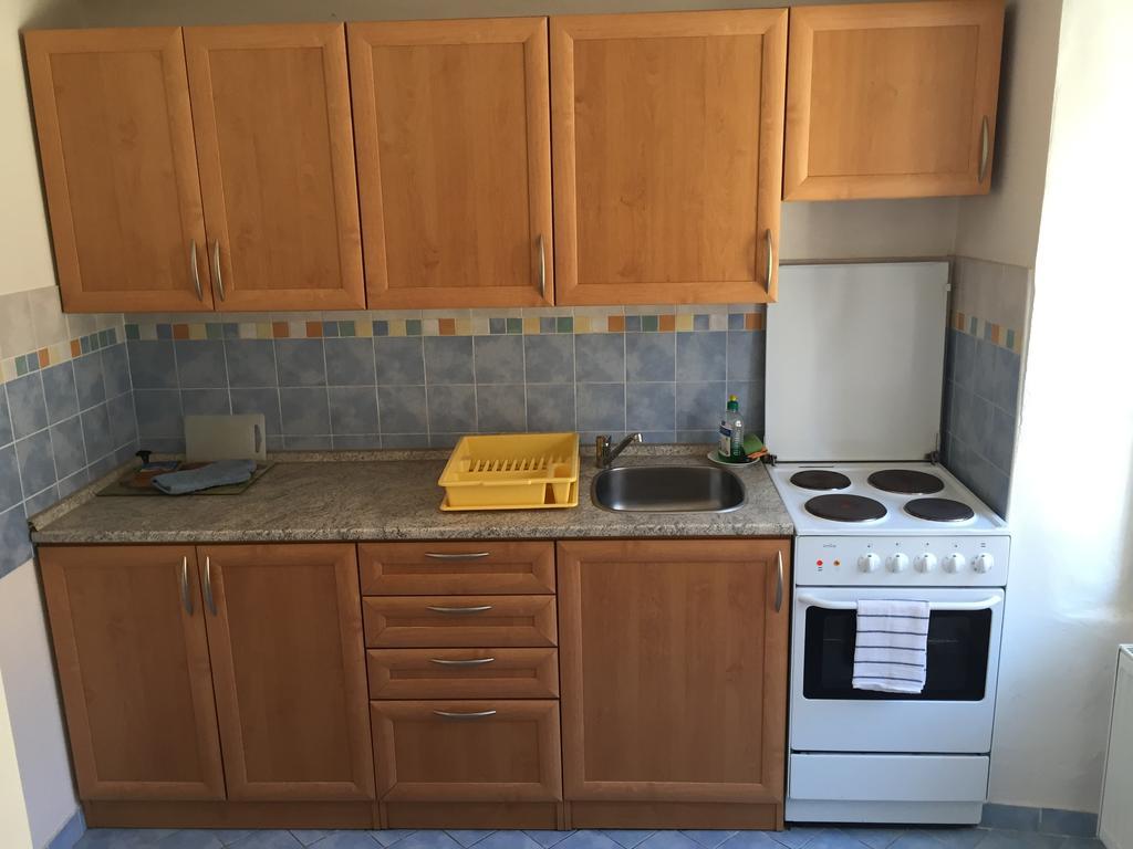 Apartments At The Golden Plough Prague Chambre photo